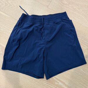 Lululemon Men’s Pace Breaker Linerless Short 7 inch size L Color: Navy